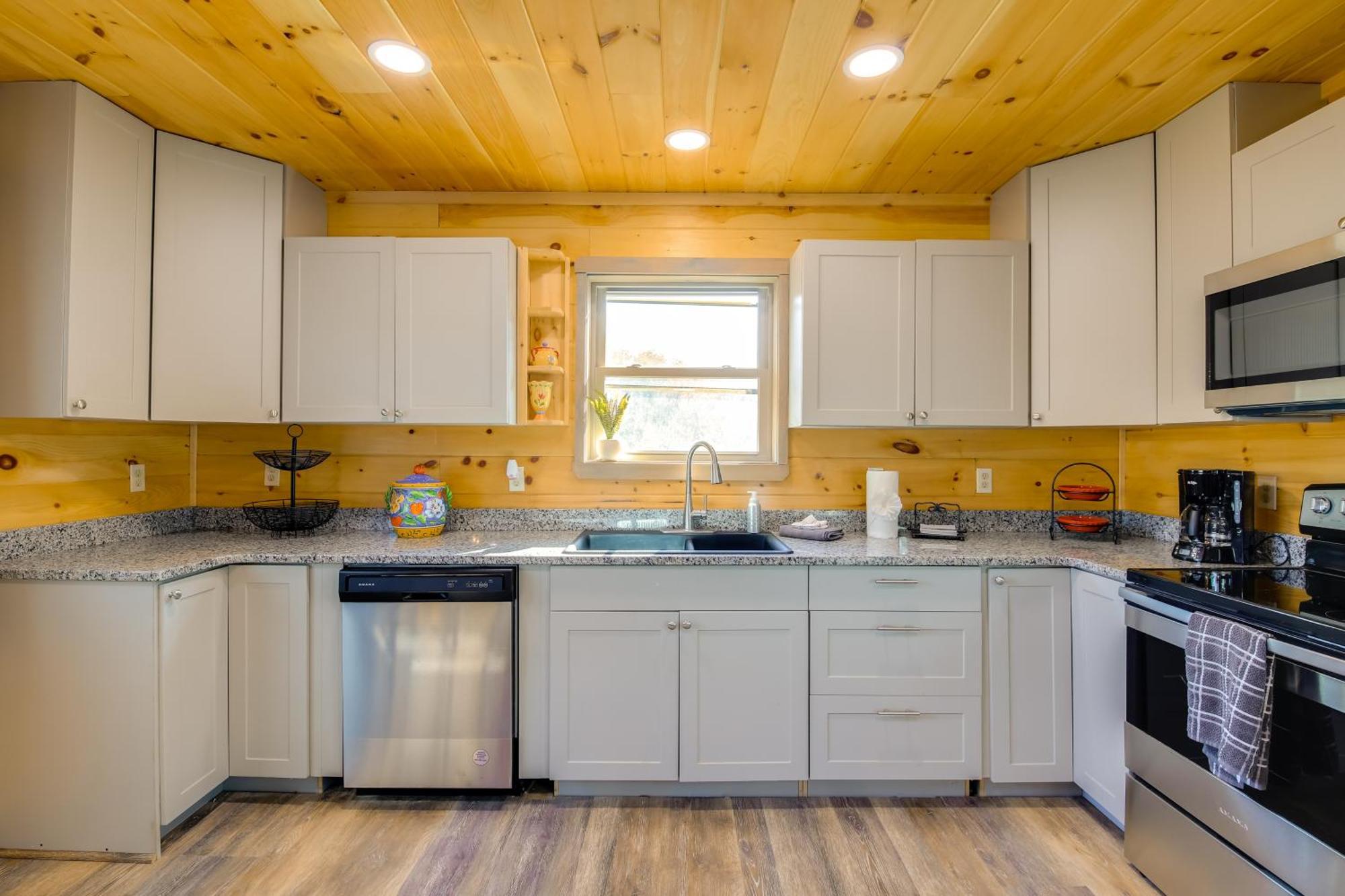 Gatlinburg Cabin With Game Room, Hot Tub And Mtn Views Exterior foto