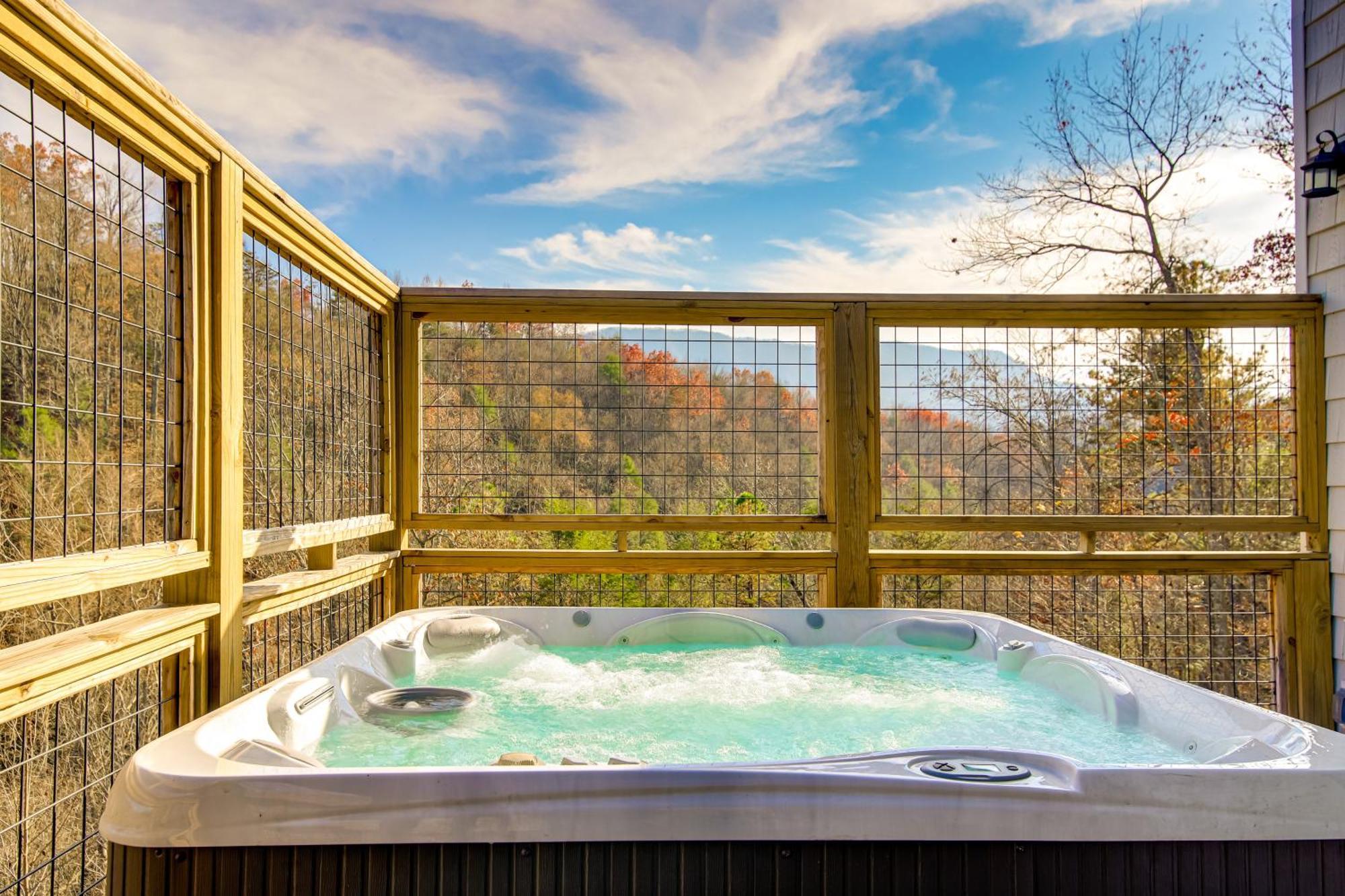 Gatlinburg Cabin With Game Room, Hot Tub And Mtn Views Exterior foto